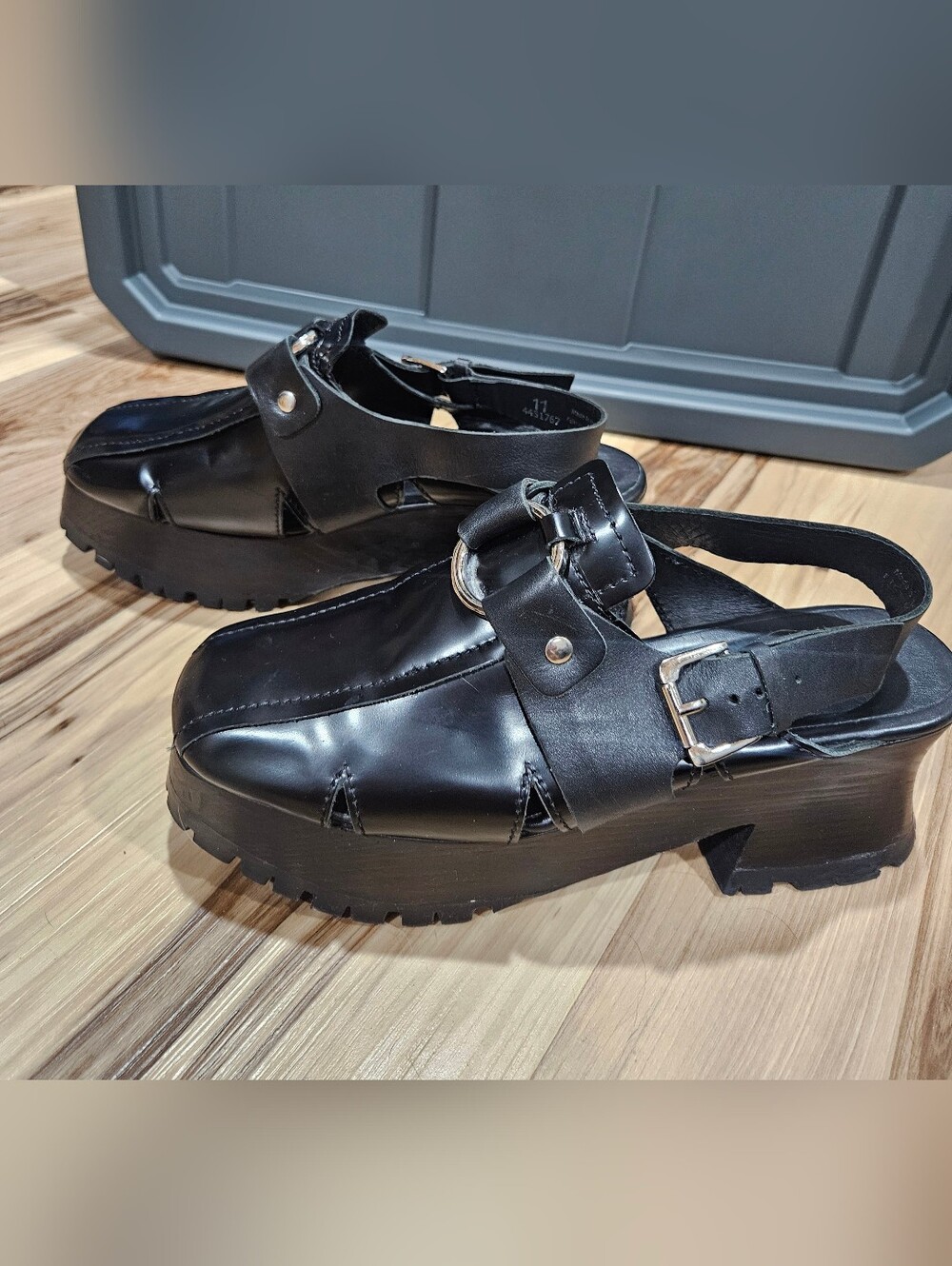 Free People Black Platform Clogs Sandals Size 11 Chunky Lug Sole